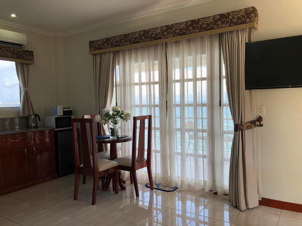 Ocean Breeze Resort Toledo Esterno foto
