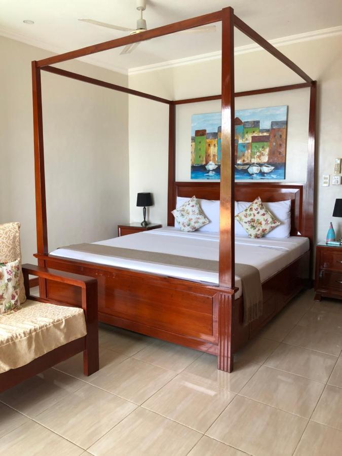 Ocean Breeze Resort Toledo Esterno foto