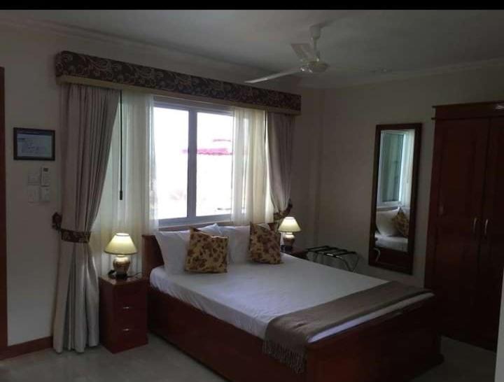 Ocean Breeze Resort Toledo Esterno foto