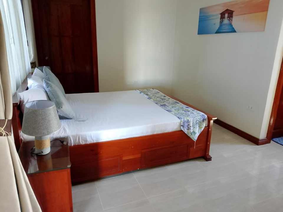 Ocean Breeze Resort Toledo Esterno foto