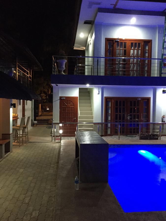 Ocean Breeze Resort Toledo Esterno foto
